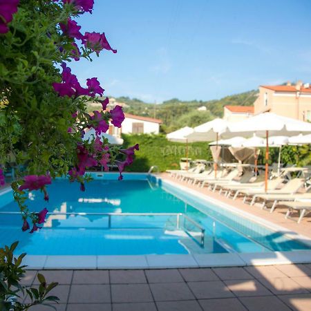 פייטרה ליגורה Residence Holidays מראה חיצוני תמונה