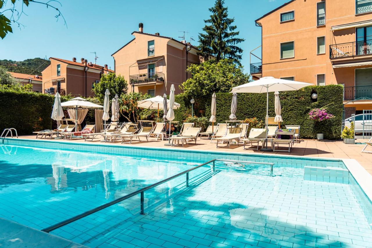 פייטרה ליגורה Residence Holidays מראה חיצוני תמונה